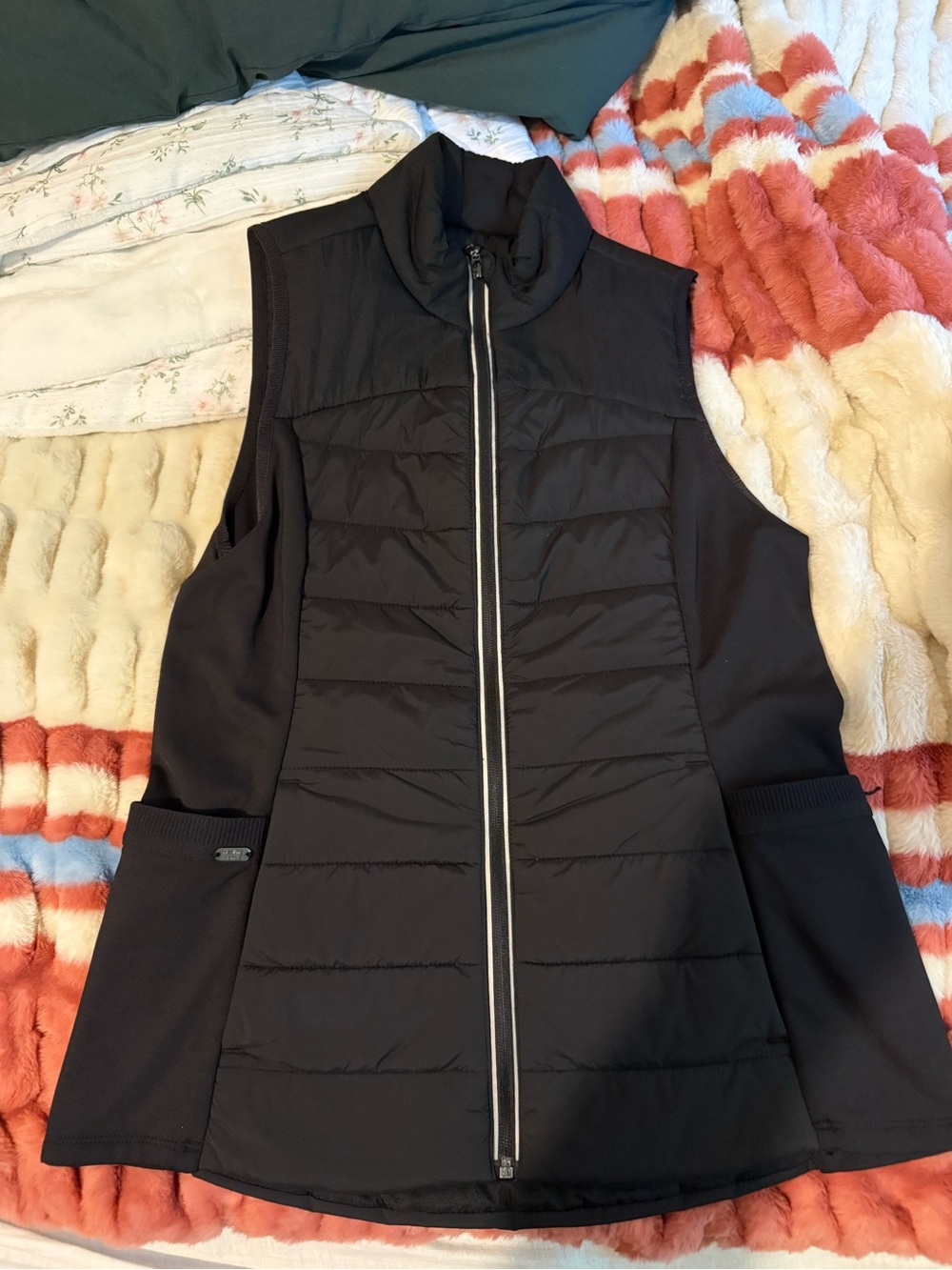 healing hands Black Quilted Zip-Front Vest